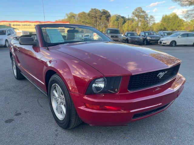 2008 Ford Mustang V6 Deluxe Convertible RWD