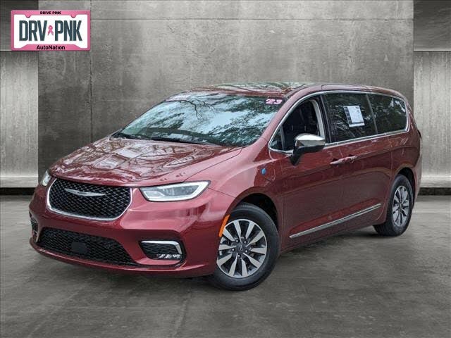 2023 Chrysler Pacifica Hybrid Limited FWD
