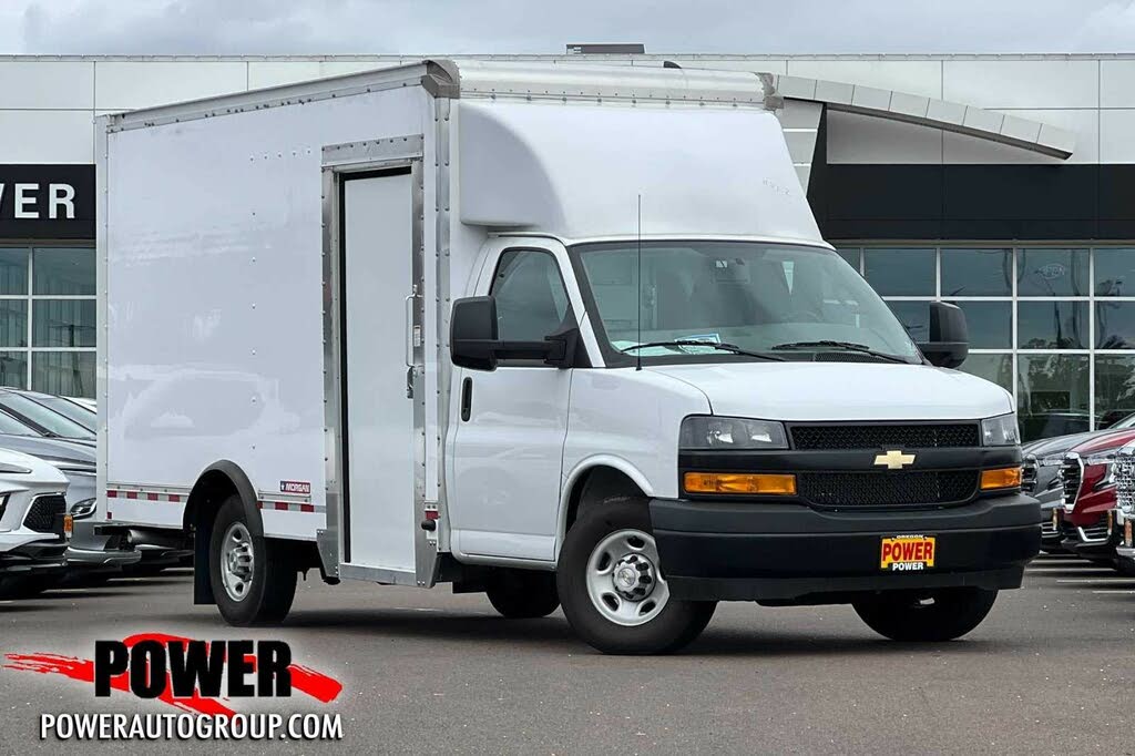 2023 Chevrolet Express Chassis 3500 Cutaway 159