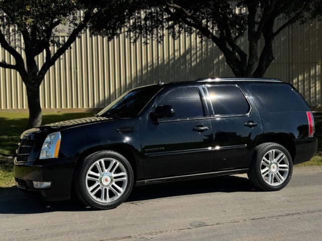 2013 Cadillac Escalade Premium 4WD