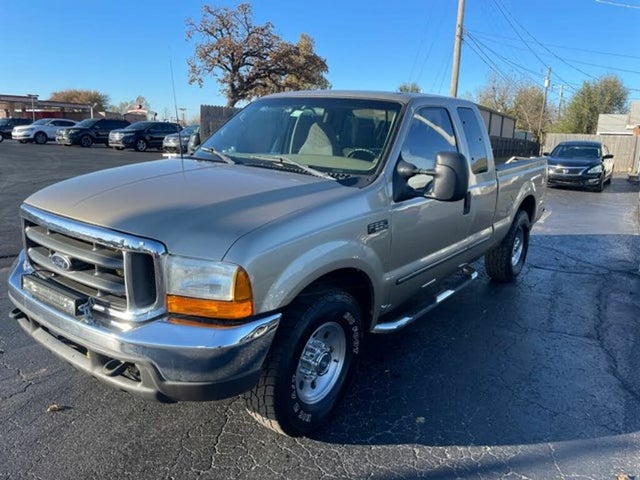 2000 Ford F-250 Super Duty XLT Extended Cab SB