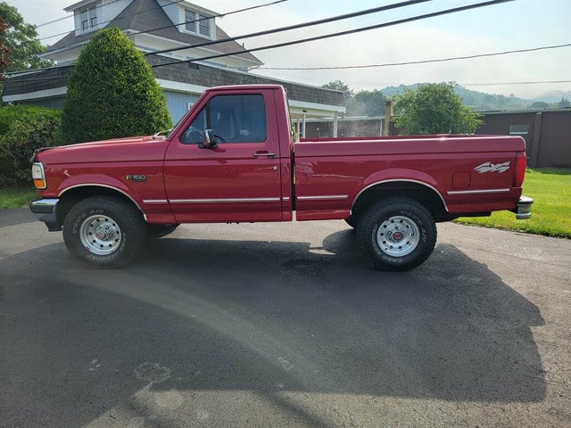 1994 Ford F-150 S 4WD SB