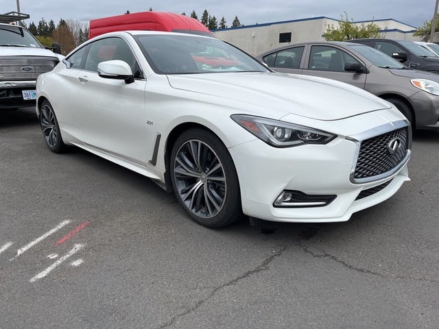 2018 INFINITI Q60 2.0t Luxe Coupe AWD