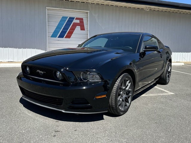 2013 Ford Mustang GT Coupe RWD