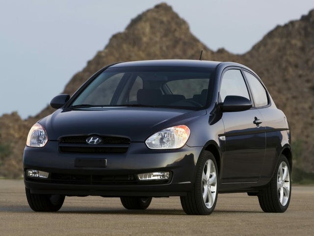 2009 Hyundai Accent GS 2-Door Hatchback FWD