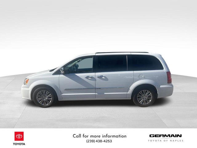 2016 Chrysler Town & Country Touring-L FWD