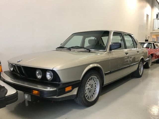 BMW 5 Series 535i Sedan RWD 1988