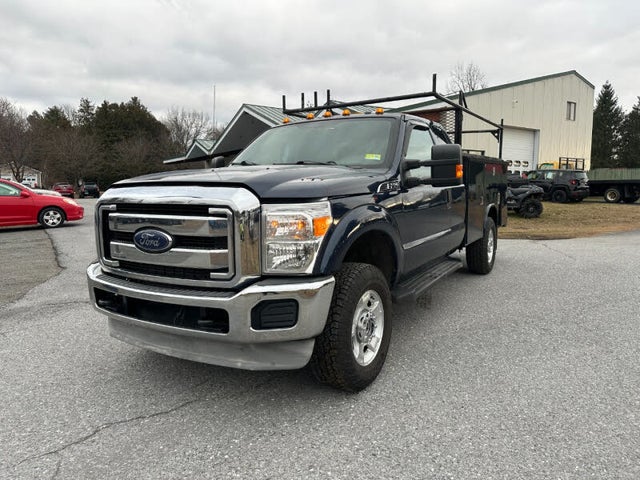 2015 Ford F-350 Super Duty Chassis XLT SuperCab 4WD