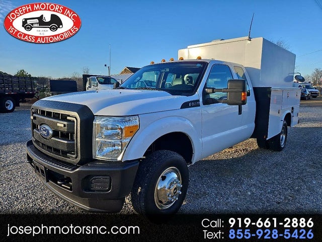 2013 Ford F-350 Super Duty Chassis XL SuperCab DRW 4WD