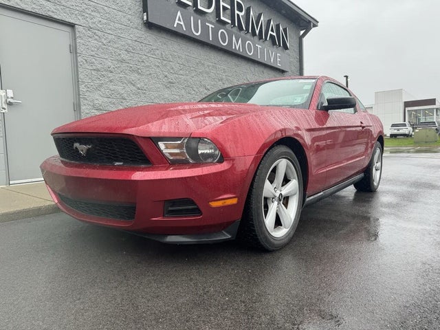 2011 Ford Mustang V6 Coupe RWD