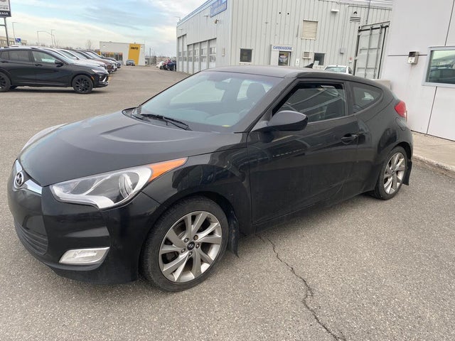 Hyundai Veloster FWD with Black Seats 2016