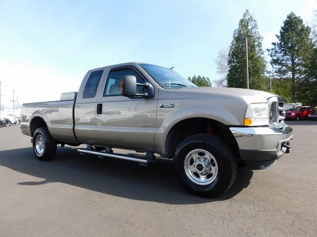 2004 Ford F-250 Super Duty Lariat Extended Cab LB 4WD