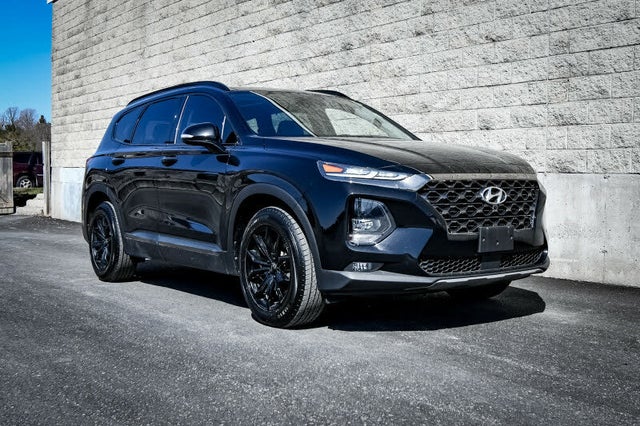 2019 Hyundai Santa Fe 2.0T Luxury AWD with Dark Chrome Accent