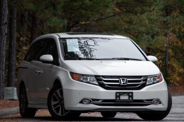 2015 Honda Odyssey Touring Elite FWD