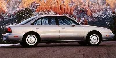 1998 Oldsmobile Eighty-Eight 4 Dr LS Sedan