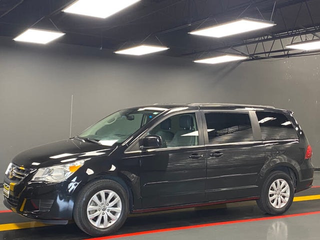 2014 Volkswagen Routan SE with RSE and Nav
