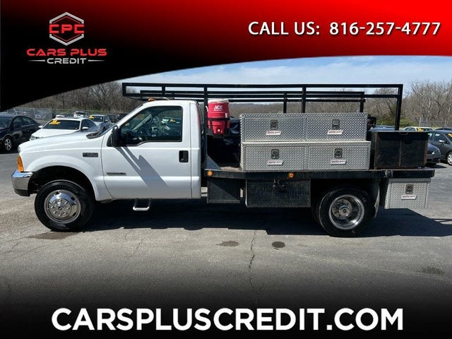 2002 Ford F-550 Super Duty Chassis XL Crew Cab 176 DRW 4WD