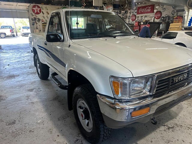 1991 Toyota Pickup 2 Dr Deluxe 4WD Standard Cab SB