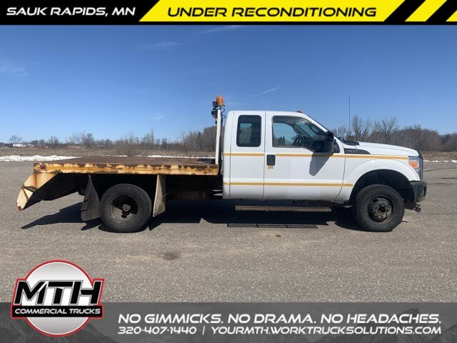 2012 Ford F-350 Super Duty Chassis XL SuperCab DRW 4WD