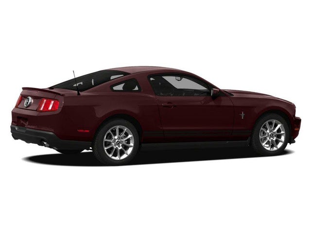 Ford Mustang V6 Coupe RWD 2012