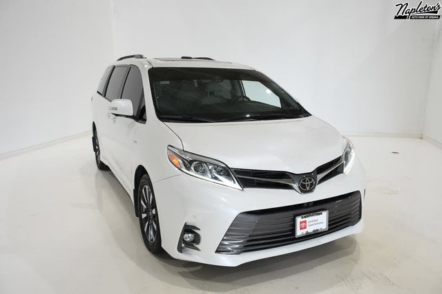 2020 Toyota Sienna XLE 7-Passenger AWD
