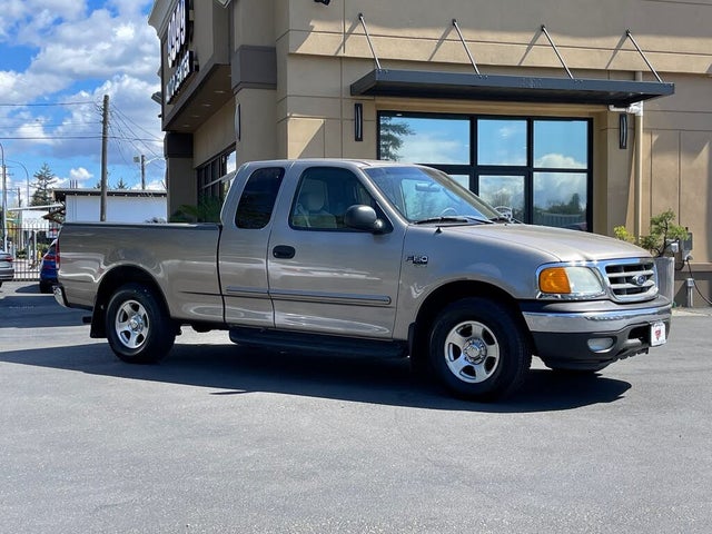 2004 Ford F-150 Heritage 4 Dr XLT Extended Cab LB