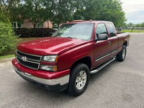 Chevrolet Silverado Classic 1500 LS Extended Cab 4WD