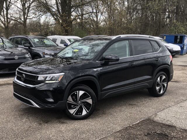 2024 Volkswagen Taos SE 4Motion