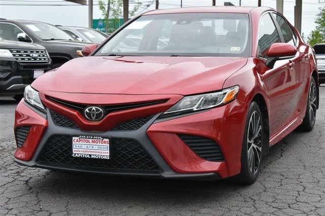 2019 Toyota Camry XLE FWD