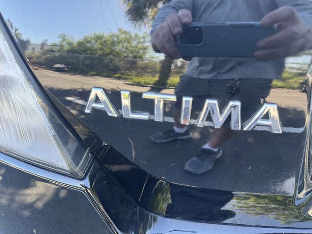 2010 Nissan Altima 3.5 SR