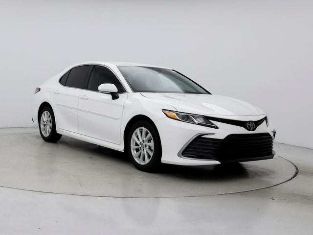 2024 Toyota Camry LE AWD