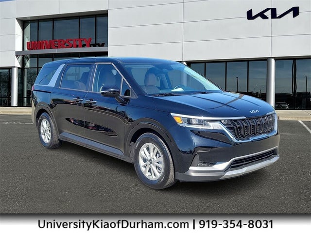 2023 Kia Carnival LX FWD with Seat Package