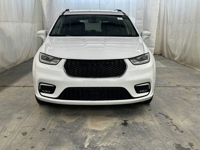 Chrysler Pacifica Touring AWD 2021