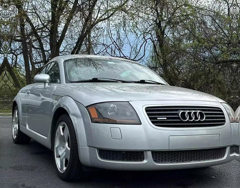 2001 Audi TT 1.8T 225hp quattro Coupe AWD