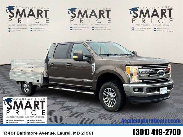 2017 Ford F-350 Super Duty Chassis Lariat Crew Cab 4WD