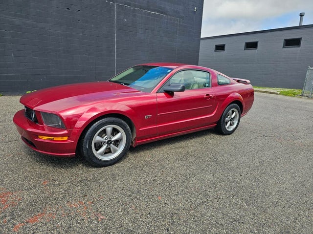 Ford Mustang GT Coupe RWD 2006