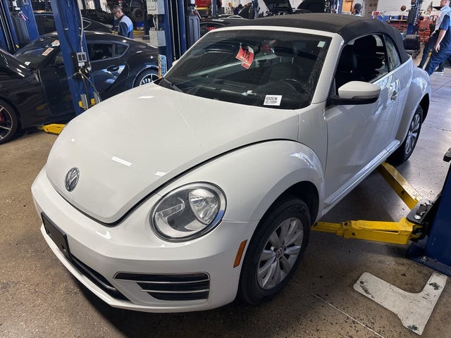 2018 Volkswagen Beetle 2.0T S Convertible FWD
