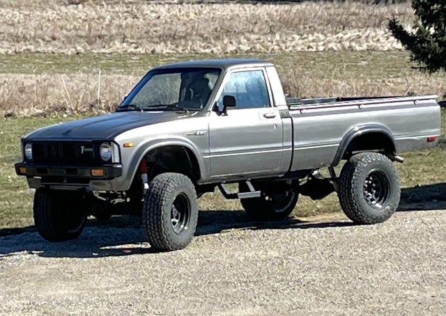1981 Toyota Pickup 2 Dr Deluxe 4WD Standard Cab LB