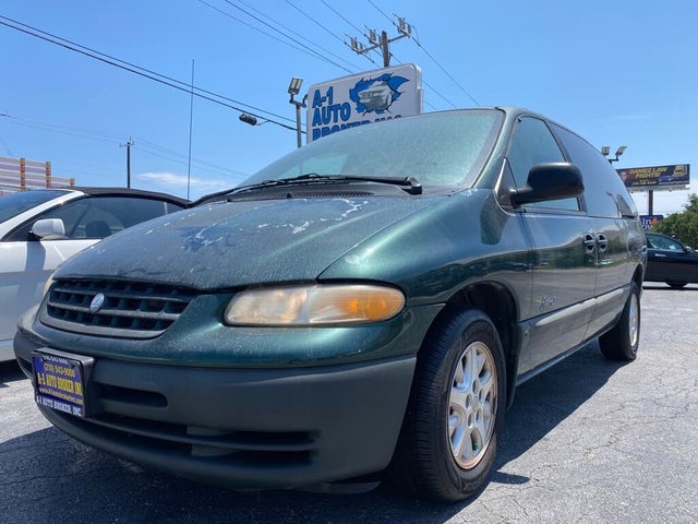 1999 Plymouth Grand Voyager SE FWD