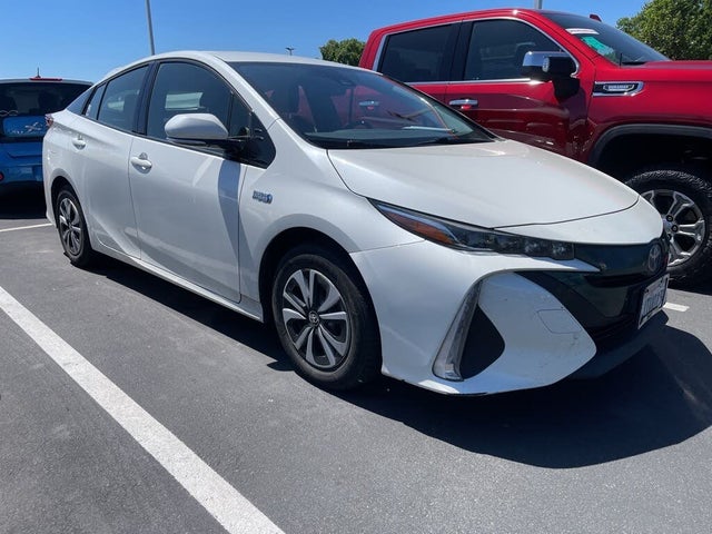 2019 Toyota Prius Prime Plus FWD