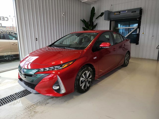 Toyota Prius Prime Base 2017