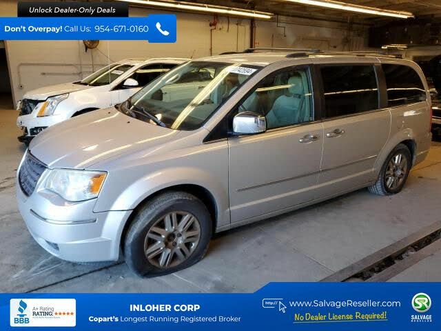 2008 Chrysler Town & Country Limited FWD