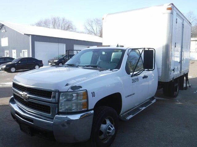 2009 Chevrolet Silverado 3500HD Chassis Work Truck Extended Cab RWD