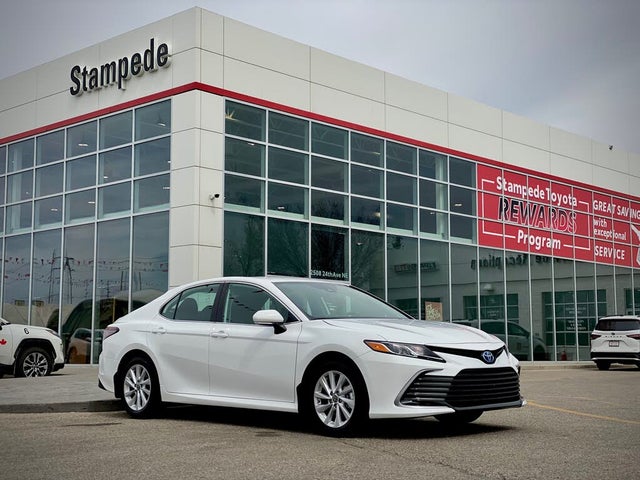 Toyota Camry Hybrid LE FWD 2024