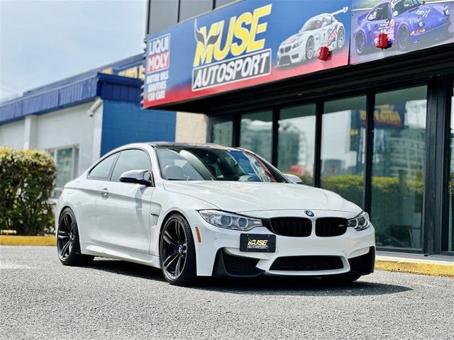 BMW M4 Coupe RWD 2016