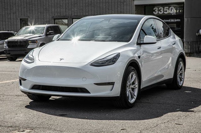 2023 Tesla Model Y RWD