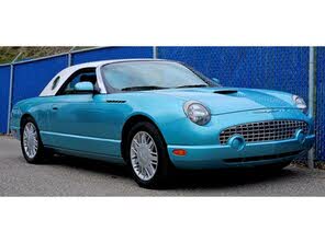Ford Thunderbird Deluxe RWD