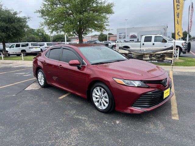 2019 Toyota Camry LE FWD
