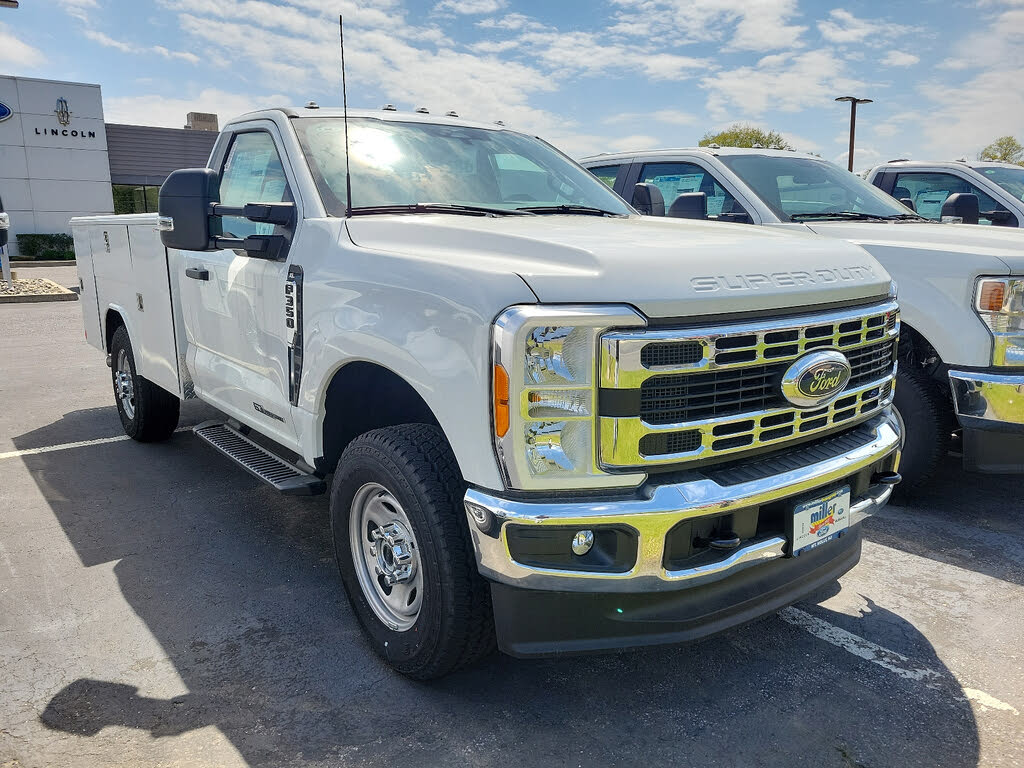 2023 Ford F-350 Super Duty Chassis