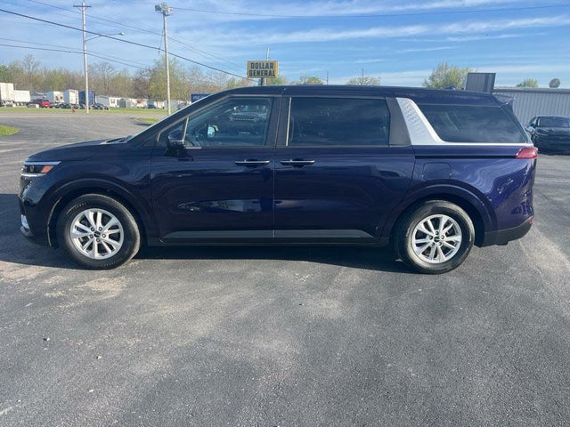 2023 Kia Carnival LX FWD with Seat Package